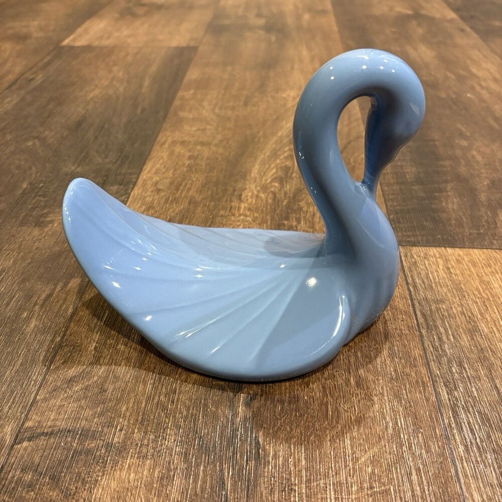 Vintage Blue Swan Towel Holder Ceramic Bathroom Decor Figurine